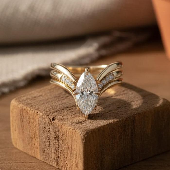 Falling Crown Gold Ring